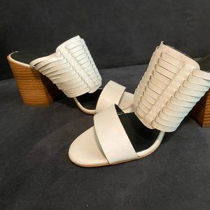 White Sandals perfect with white jeans!